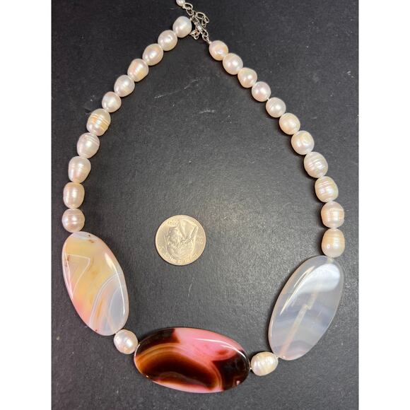 NEW freshwater pearl and agate necklace with sterling silver clasp - Picture 7 of 12